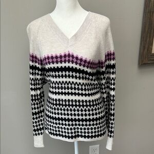 NIC+ZOE Cream, Black & Purple V-Neck Patterned Sweater